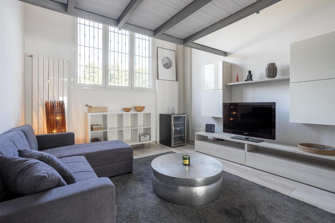 Apartamento Navigli-Duomo Exclusive Design Loft Su Due Piani Con Wifi Milán Exterior foto