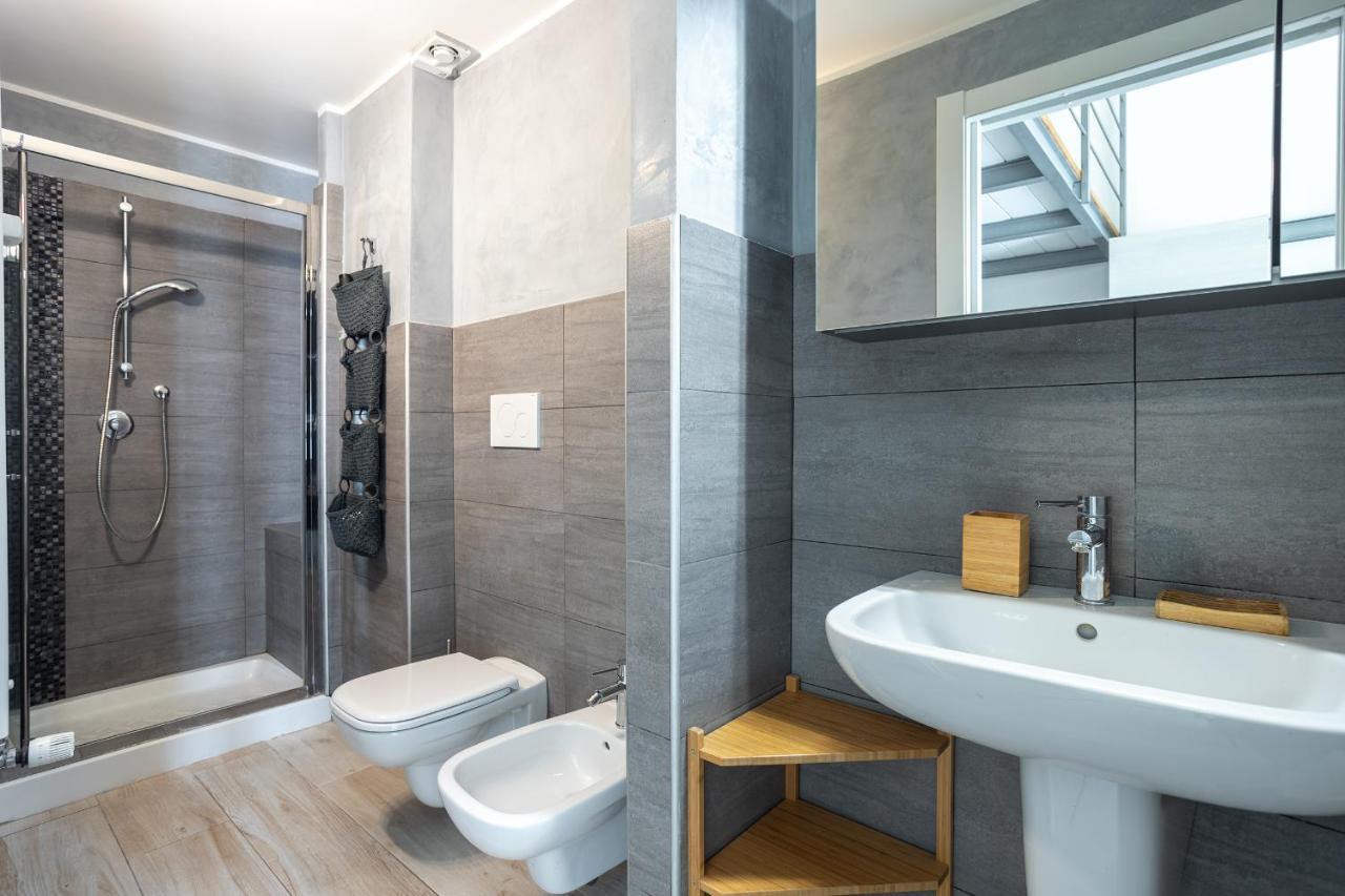 Apartamento Navigli-Duomo Exclusive Design Loft Su Due Piani Con Wifi Milán Exterior foto